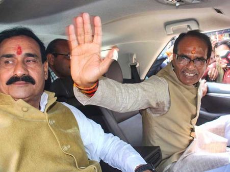 MP: Twitterati all praise for Shivraj Singh Chouhan on maintaining dignity of office