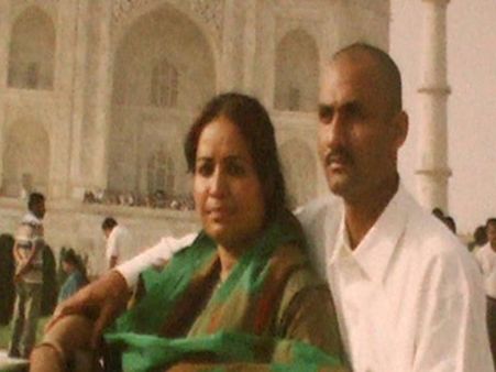 IPS officer who probed Sohrabuddin Sheik encounter case suspended