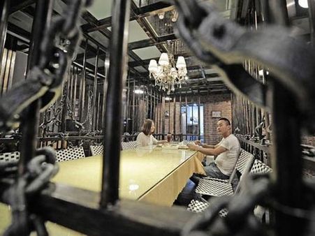 Jail-themed restaurant in China finds biz slump since not many are liking ‘behind bars’ ambience