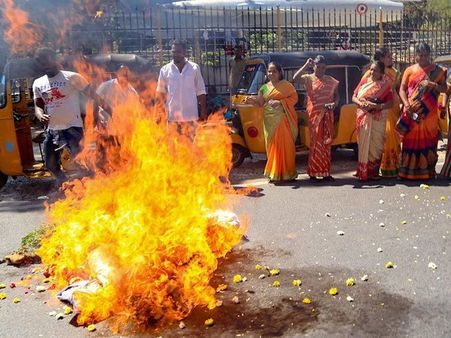 Sabarimala violence: Curfew imposed in parts of Thiruvananthapuram for 3 days