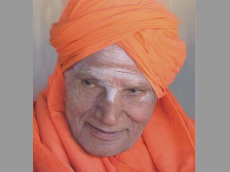 Karnataka: Shivakumara Swamiji of Siddaganga Mutt passes away, final rites today at 4.30 PM