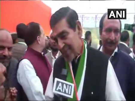 Jagdish Tytler in front row at Sheila Dikshit event sparks anger