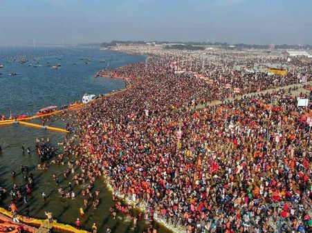 Kumbh Mela 2019: Over 2 crore expected to gather for Shahi Snan today