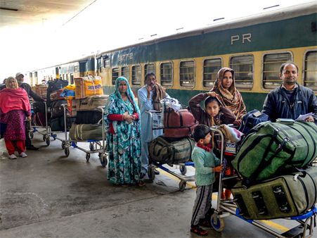 Pakistan restores Samjhauta Express services to Delhi as bilateral tensions ease