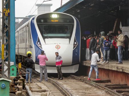 After being hit by stones, Vande Bharat runs into motorcycle