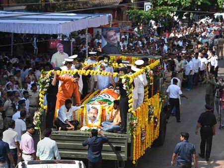 Manohar Parrikar laid to rest at Miramar beach, thousands join funeral procession