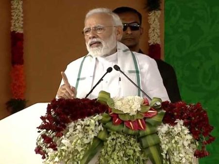 PM Modi targets Congress on the anniversary of Dandi march