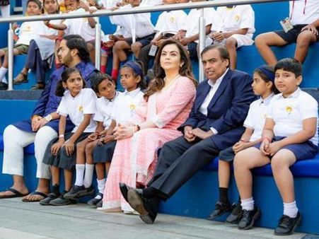 Nita Ambani dedicates Dhirubhai Ambani Square at Jio World Centre in Mumbai