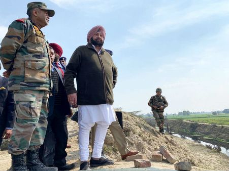 IAF pilot likely to return via Wagah border today, Amarinder Singh offers to receive him