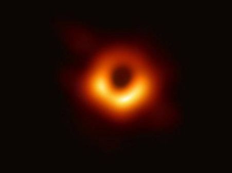 Astronormers unveil first real image of blackhole