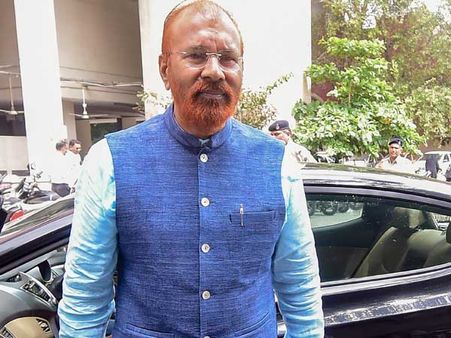 Ishrat case: Order on discharge pleas of Vanzara, Amin on May 2
