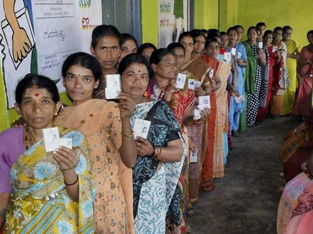 As Karnataka readies to vote, all parties have their share of troubles