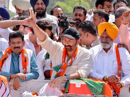 Sunny Deol demands deployment of additional paramilitary forces in Gurdaspur