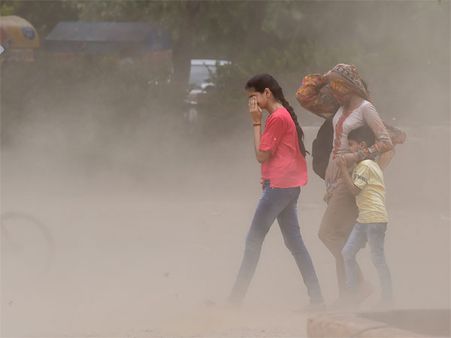 Weather forecast: Delhi-NCR to witness dust storm, pre-Monsoon rains