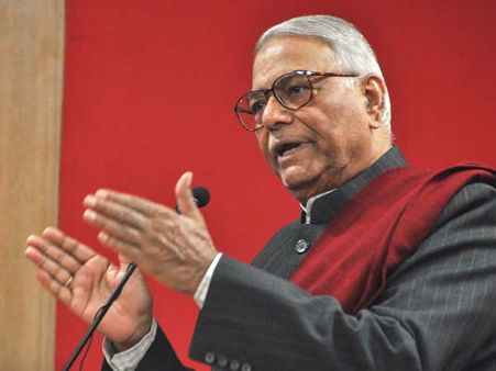 Yashwant Sinha backs Rahul Gandhi, has a message for Congress