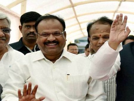 Exodus of MLAs in Maharashtra Congress; “8 - 10 legislators in touch with BJP”, says Abdul Sattar