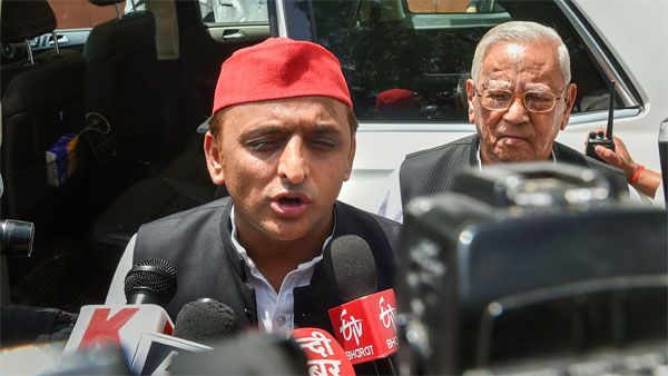 'Jungle-raj' prevailing in UP, Akhilesh asks state govt to wake up