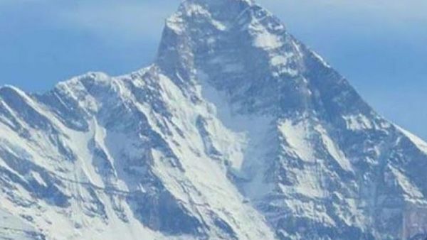 J&K: Army Jawans hit by Avalanche in Kupwara district