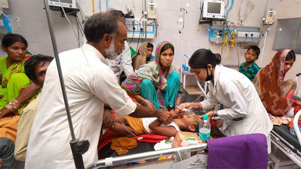 Encephalitis outbreak: Bihar CM Nitish Kumar visits Muzzaffarpur hospital; toll rises to 108