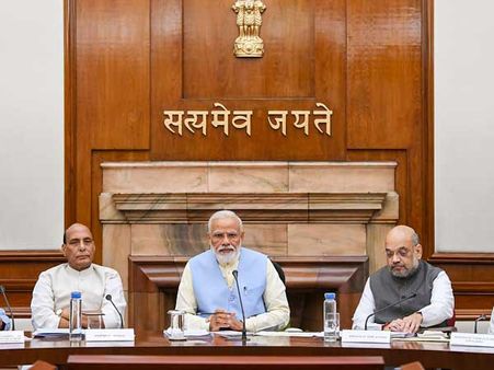 Part of all 8 Cabinet Committees, Amit Shah is boss 2 in Modi Sarkar
