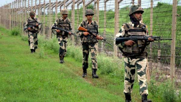 BSF jawans gun down 2 Bangladeshi smugglers in Bengal