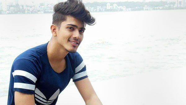 SpiceJet technician dies after being stuck in aircraft's landing gear door at Kolkata airport