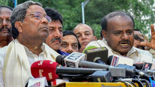 Political analysts blame Congress, JD(S) for Karnataka crisis