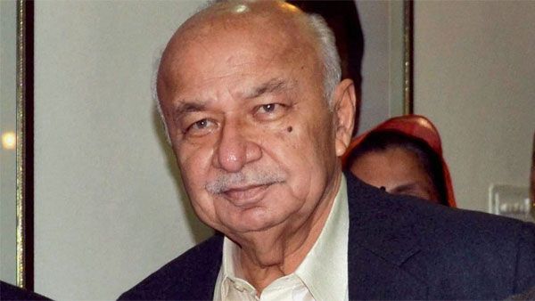 Will Sushil Kumar Shinde replace Rahul Gandhi as new Congress chief?