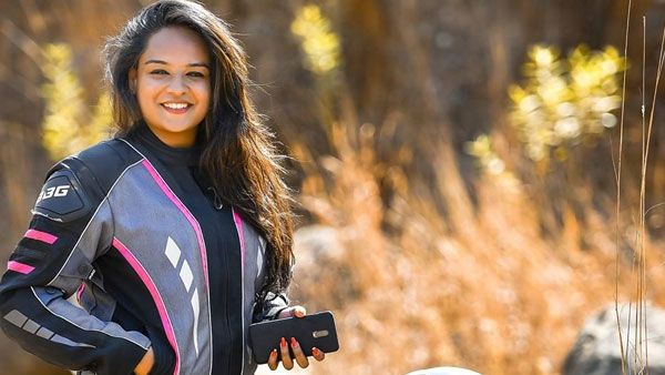 Breaking gender barriers: Meet 24-year-old Pratiksha Das, Mumbai's first woman bus driver