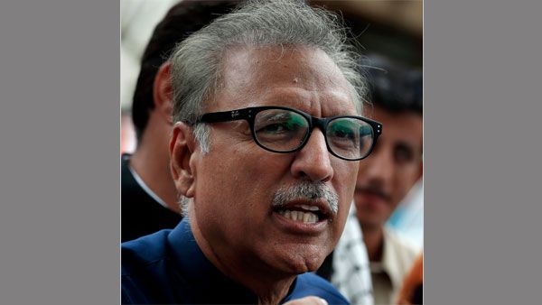 Pak to confer top military honour on its officers who downed Indian jet