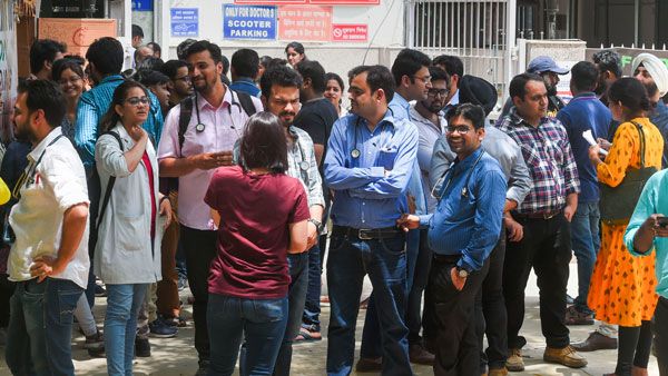 Doctors hold nationwide strike against NMC bill, withdraw emergency services