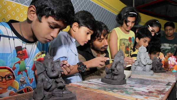 Celebrate Lord Ganesha with A Post and Become The Toast of One India