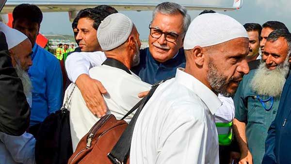 As Haj pilgrims return, curbs restored in parts of Srinagar