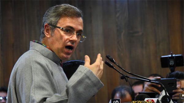 Omar unsatisfied after meeting Guv, demands statement from govt on Kashmir situation