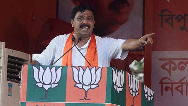 TMC leaders laundering black money through Durga Puja committees: BJP