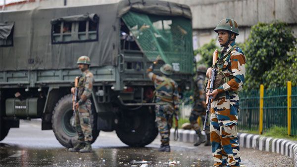 Article 370 scrapped: Centre to move 8,000 additional troops to J&K