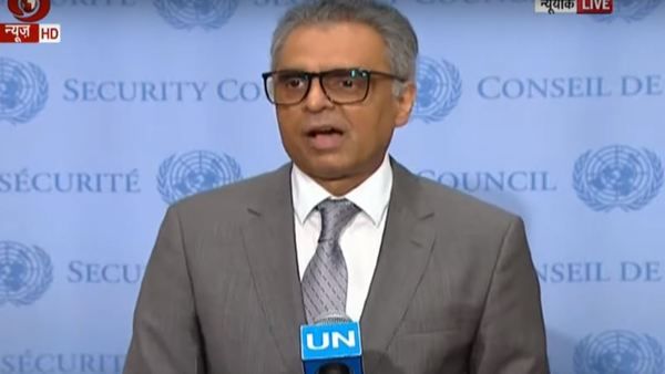 When Syed Akbaruddin walked up to Pakistani scribe and said 