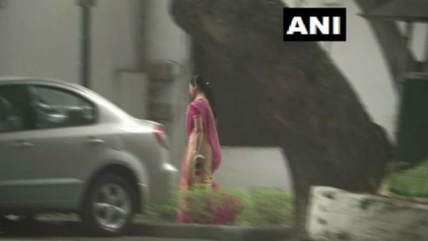 Disgruntled AAP MLA Alka Lamba meeting with Sonia Gandhi sparks speculation