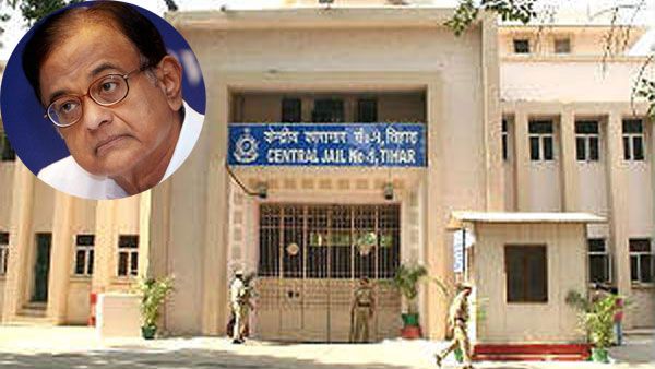 Patel, Azad meet PC in jail, discuss political situation