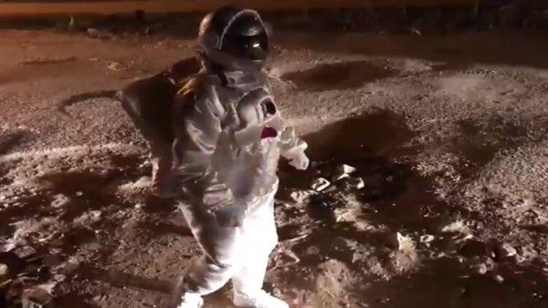 Bengaluru man in astronaut suit walks on city pothholes, viral video
