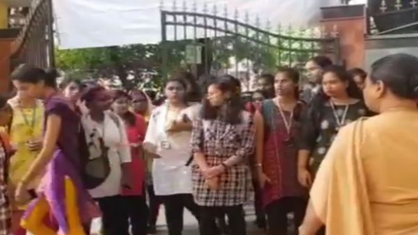 Wear ‘long kurtis’ for good marriage proposals, Hyderabad college bans shorts