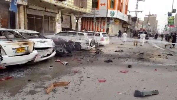 Deadly bomb blast kills 4, injures 20 in southwest Pak, death toll may rise