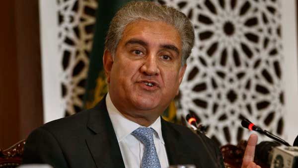 China, Pak FMs hold talks, Qureshi raises Kashmir issue