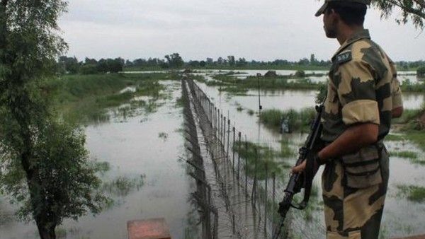 Border Guards B'desh open fire at BSF who went to rescue 3 Indian fishermen, head constable martyred