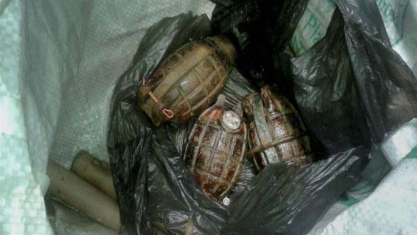 17 hand grenades recovered along LoC