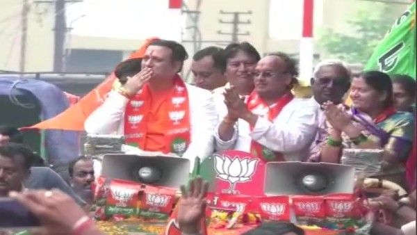 Maha polls: Actor Govinda campaigns for BJP's Chainsukh Madanlal Sancheti
