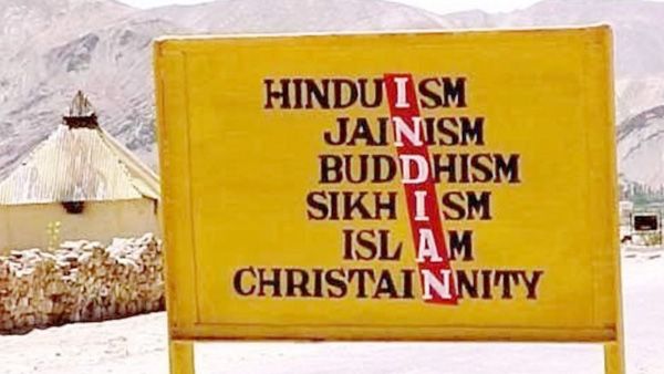 #hindumuslimbhaibhai trends on Twitter ahead of SC verdict on Ayodhya