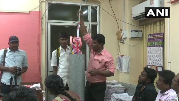 Madurai man invents machine to rescue kids falling in borewell