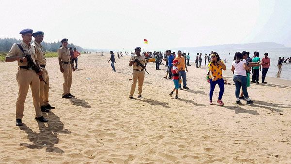 Crackdown on Boozing in Goa beach: Govt to deploy IRB after two tourists drown