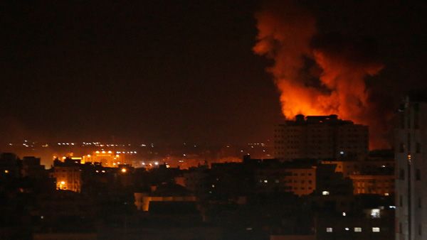Rocket fire from Gaza: Israeli aircraft hits Hamas site